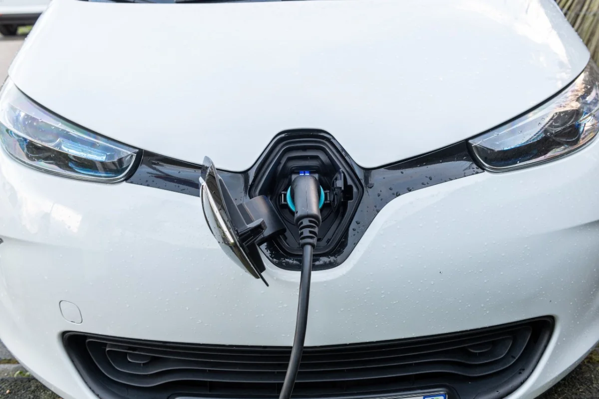 Leasing social : le gouvernement ouvre la voie aux véhicules électriques d’occasion