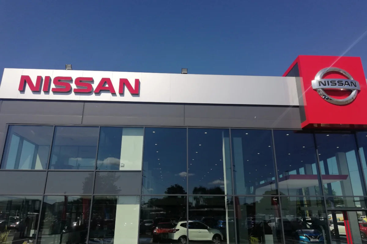 Nissan France lance le test grandeur nature de Replay
