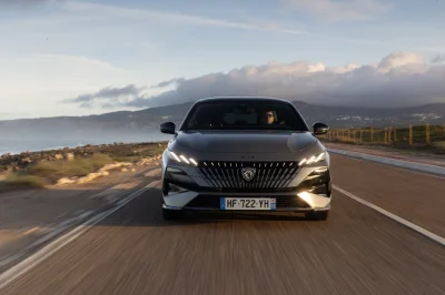 Stellantis prépare l’arrivée de modèles full hybrid