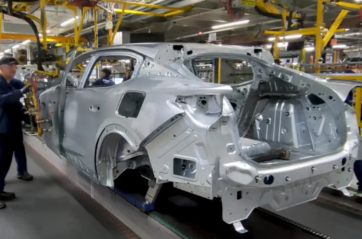 Stellantis affecte la production de trois nouveaux modèles Peugeot à Mulhouse