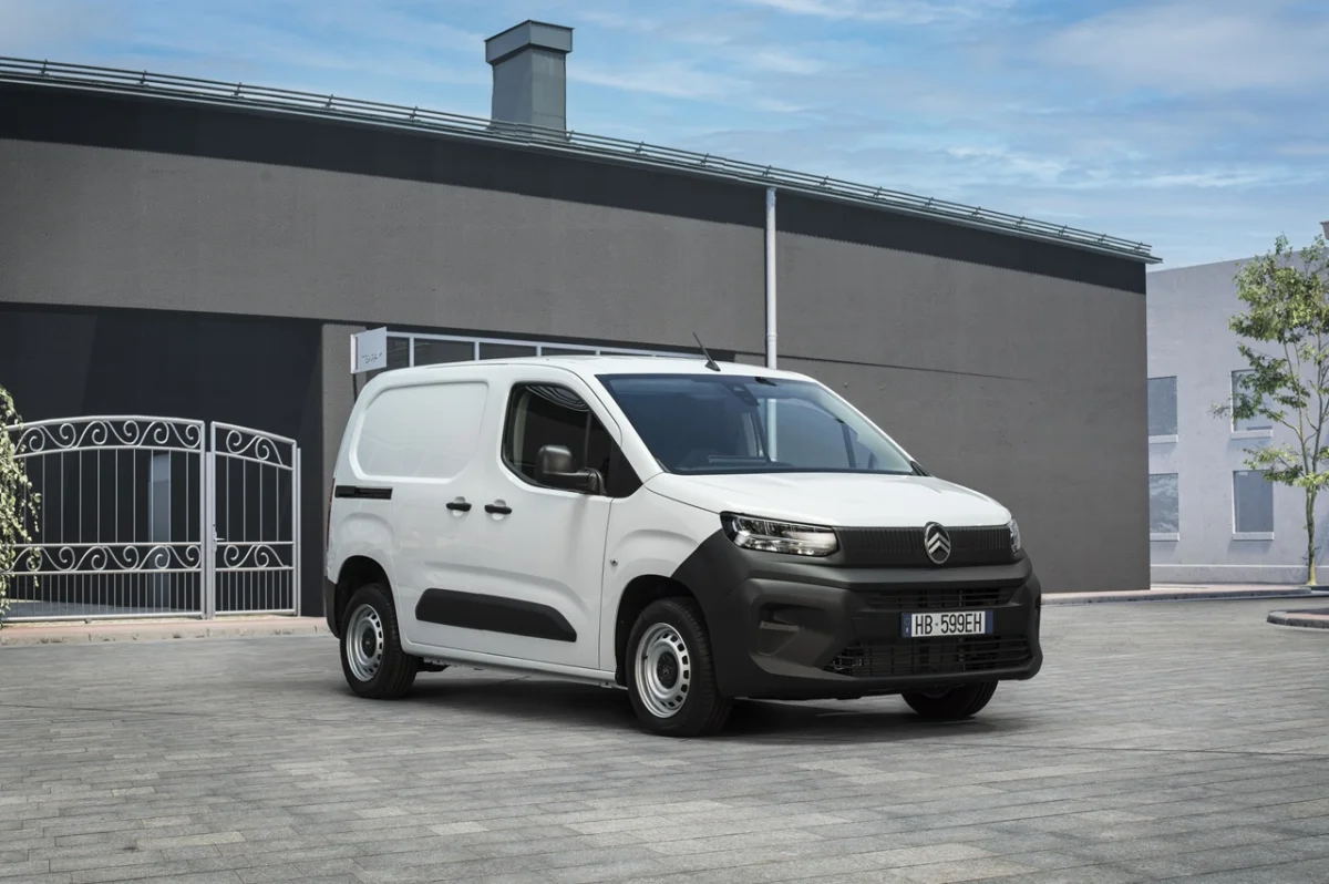 Stellantis simplifie ses fourgons compacts, baisse des prix en vue