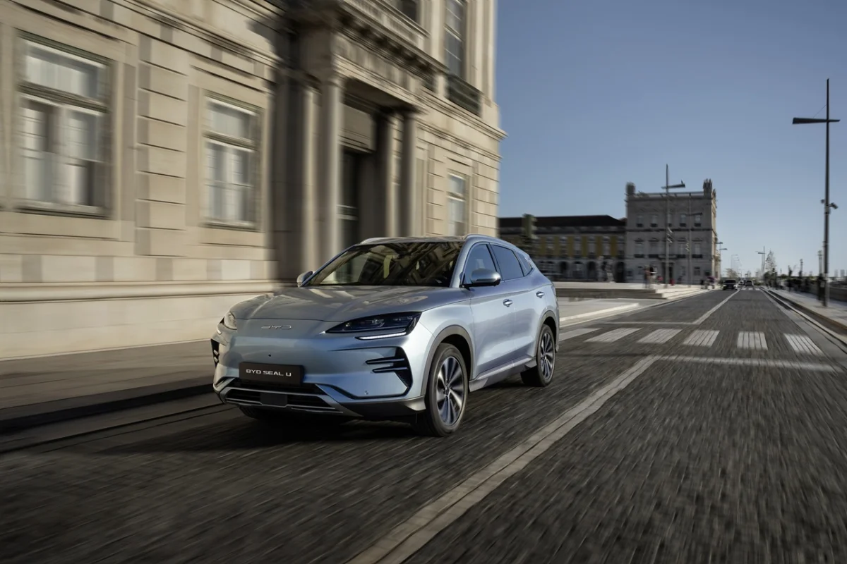 Marché automobile : la croissance européenne profite aux électriques et aux constructeurs chinois