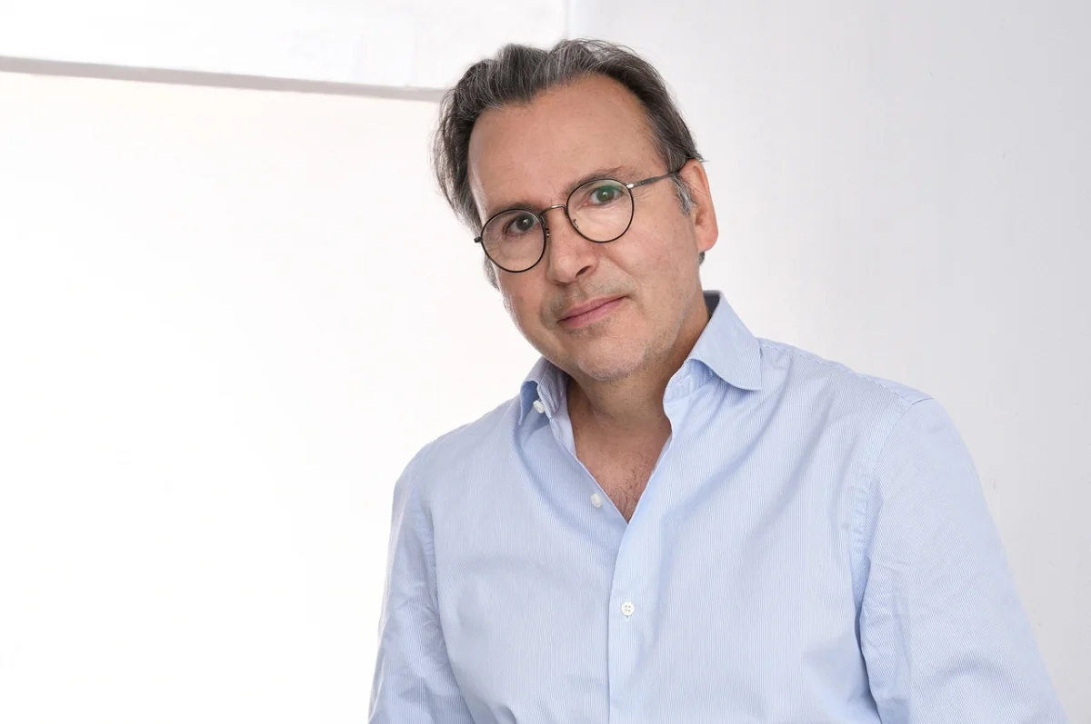 Arnaud Belloni, en route vers Stellantis ?