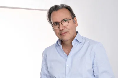 Arnaud Belloni, en route vers Stellantis ?