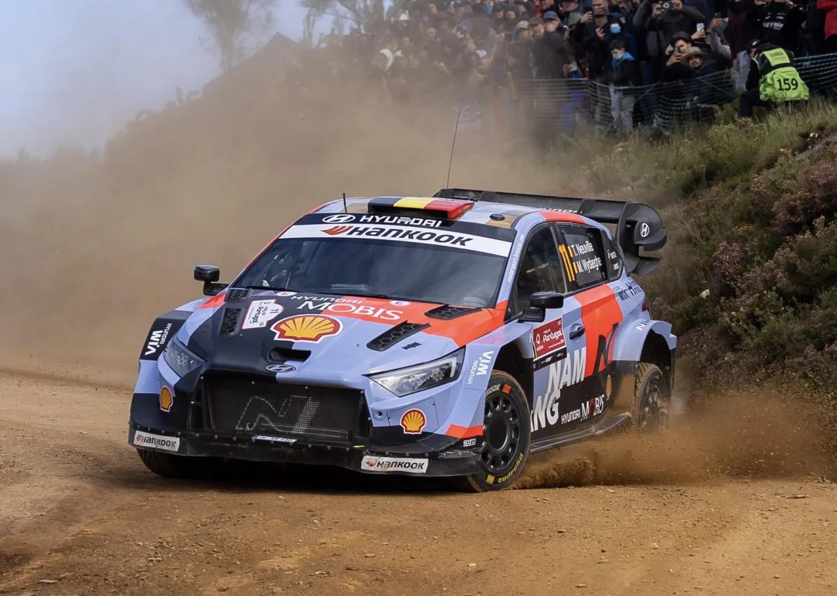WRC Portugal : Ogier perd la victoire, Neuville ramasse la mise !