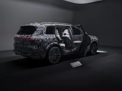Audi Q9 : premières images de l’habitacle du futur grand SUV à sept places