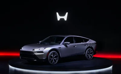 Honda, un passage par pertes et projets
