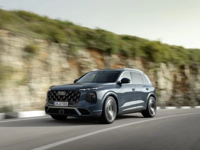 Nouvel Audi Q7 : la troisième génération du SUV arrive avec jusqu’à 7 places et un V6 diesel électrifié