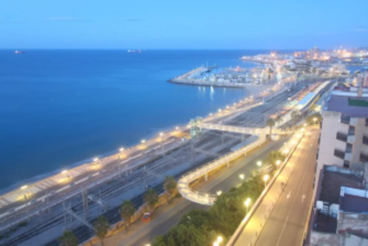 Cosco mise sur l’Espagne pour les voitures chinoises