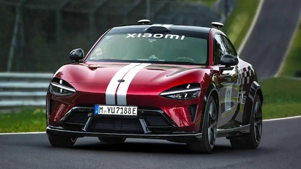 990 chevaux, sans conducteur : le Nürburgring autonome de la Xiaomi YU7 GT