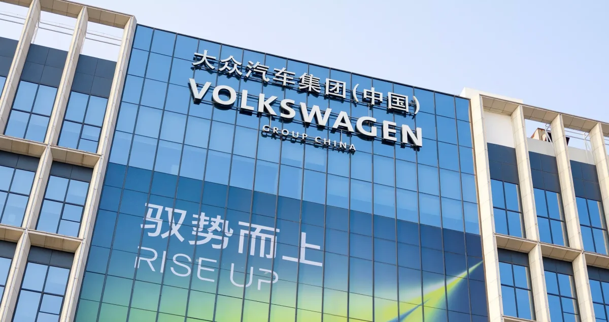 Volkswagen pourrait supprimer jusqu’à 100 000 emplois : un plan inédit évoqué en Allemagne