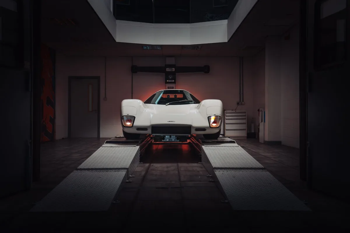 McLaren M6GT : la première voiture de route de la marque reconstruite à l’identique