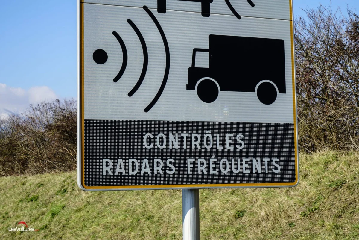 Vidéo : en Corrèze, un maire installe de faux radars et ça marche mieux que les vrais