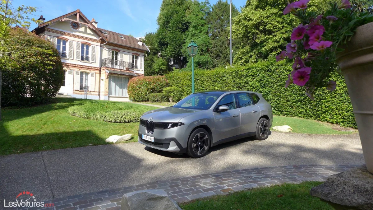 BMW iX3 50 xDrive : la vérité sur sa consommation en ville, chiffres à l’appui