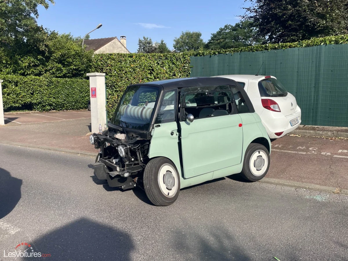 Voitures sans permis : combien de morts faudra-t-il avant l’airbag obligatoire ?