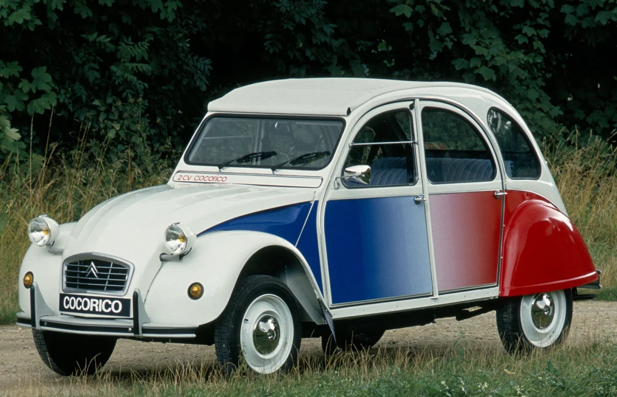 Citroën 2CV Cocorico : les 40 ans d’une série culte, quelques mois après la disparition de son créateur Serge Gevin