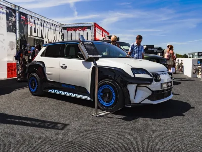 Alpine A290 et Renault 5 E-Tech électrique : un kit tuning large que personne n’attendait