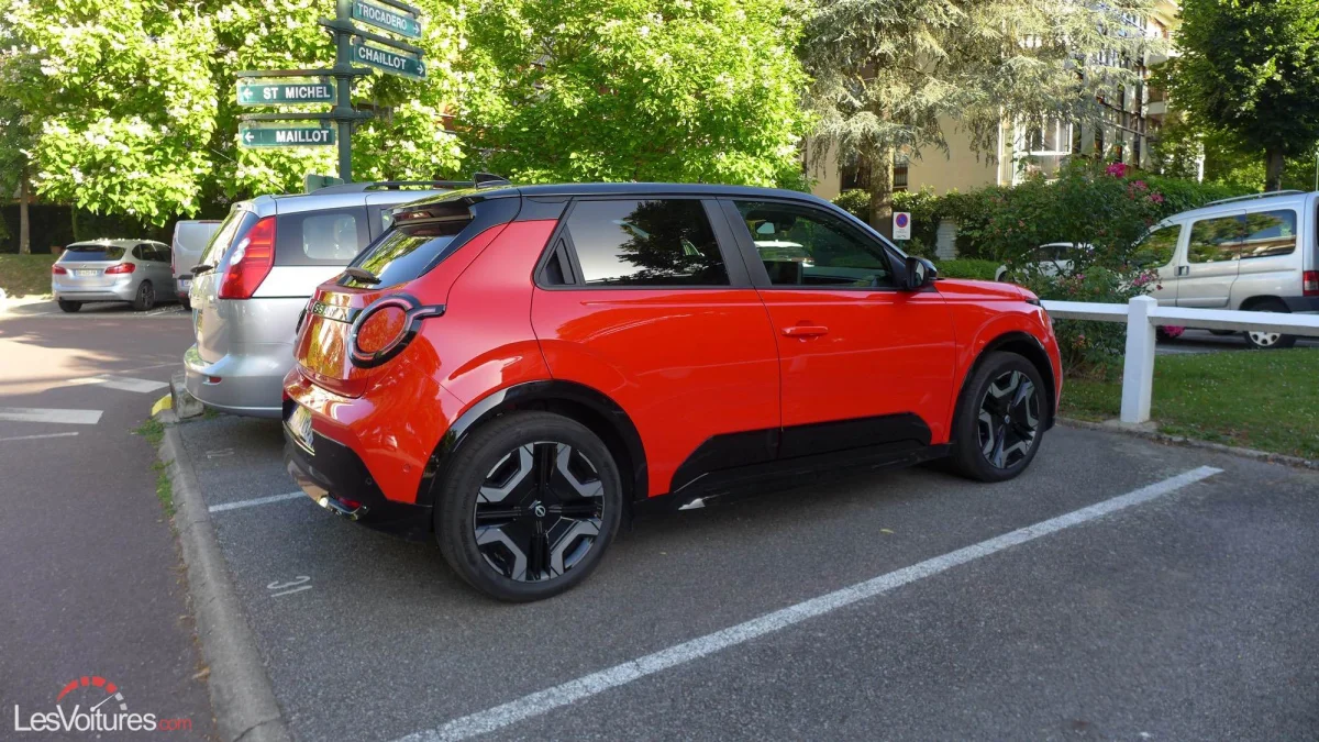 Le Chesnay-Rocquencourt – Parly 2 :  des bornes de recharge pour 6 000 places, une électrification XXL qui change tout