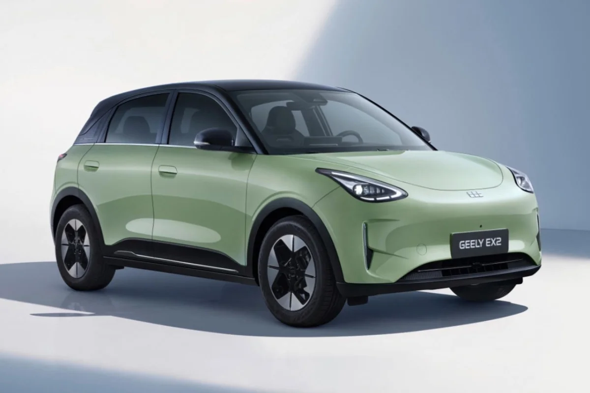 Geely E2 : citadine électrique chinoise à 20 990 € prête à s’attaquer à la Renault 5