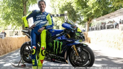 Valentino Rossi de retour sur sa MotoGP Yamaha à Goodwood