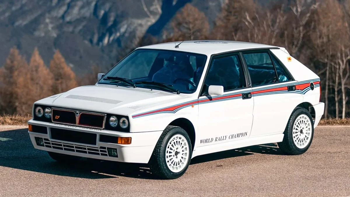 Une Lancia Delta Integrale de 1992 pratiquemment neuve mise aux enchères
