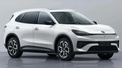 Le premier SUV électrique MG avec batteries semi-solides