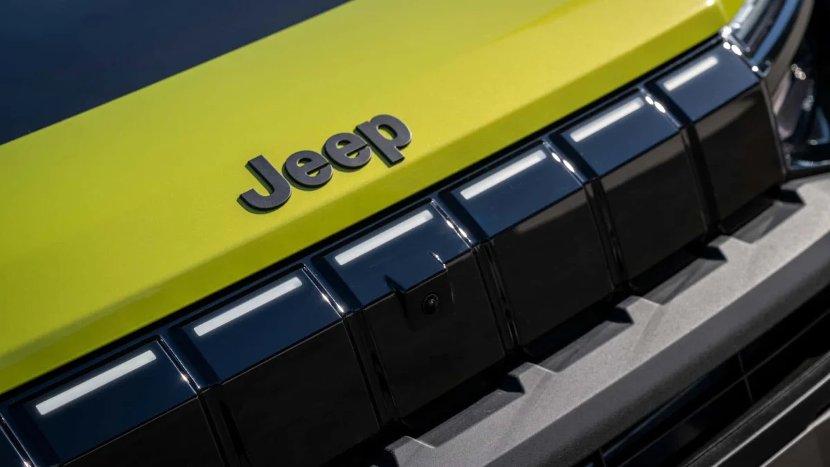 Des modèles Jeep et Peugeot fabriqués en Chine partent à la conquête du monde