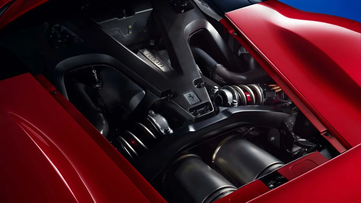 Il y a une Ferrari F80 d'occasion à vendre, le prix est incroyable