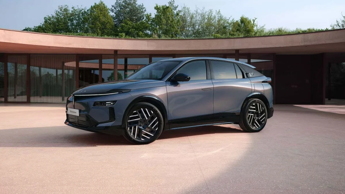 Lancia dévoile les premières images de la nouvelle Gamma