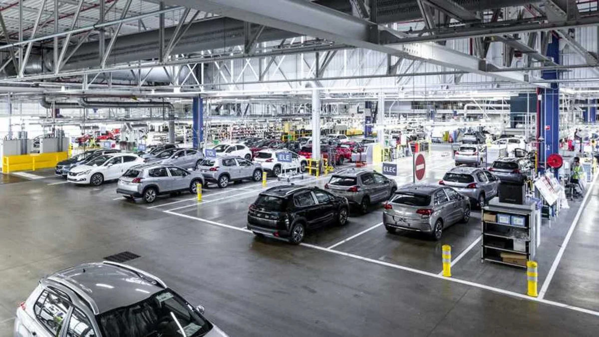 Stellantis investit plus d’un milliard d’euros pour transformer son site de Mulhouse vers l’électrique

