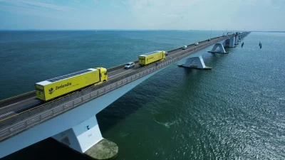 Quelle quantité d'énergie un véhicule électrique équipé de panneaux solaires récupère-t-il ?