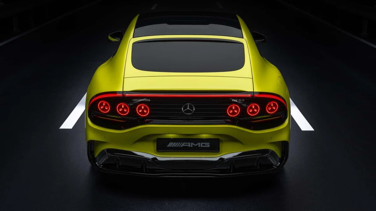 Ainsi, la Mercedes-AMG GT Coupé4 recharge à 600 kW