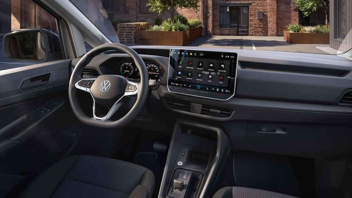 VW Caddy restylé (2026) : premier aperçu du nouveau cockpit