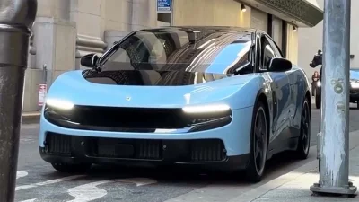 La Ferrari Luce aperçue sur la route