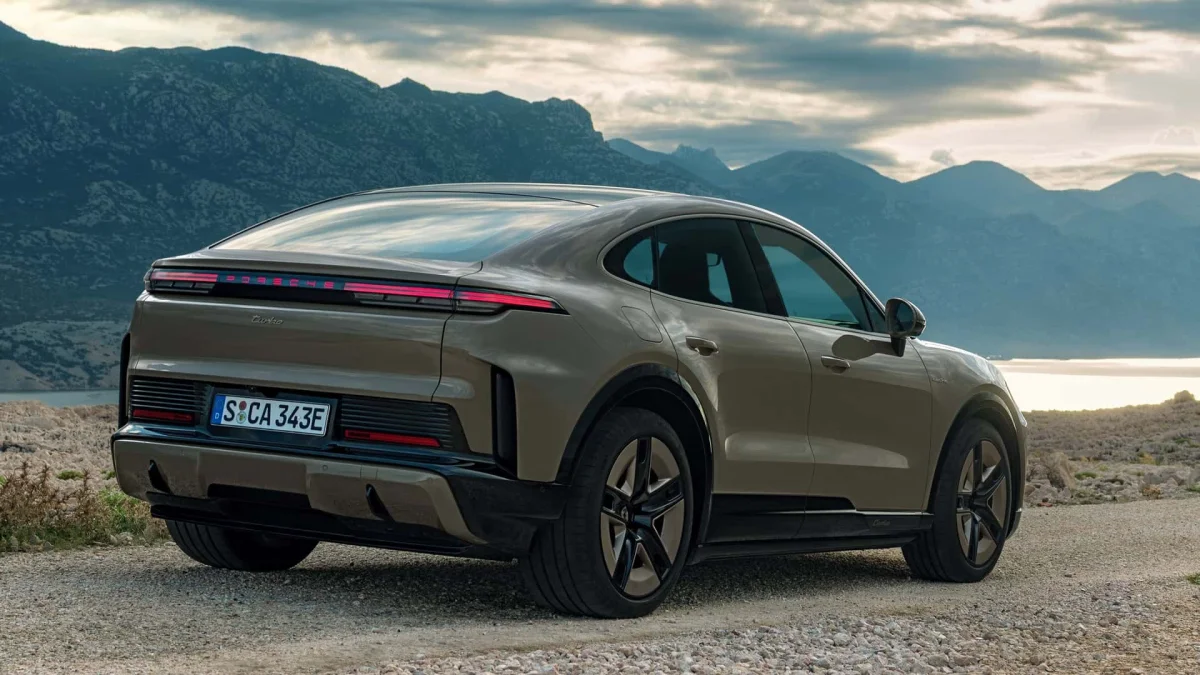 Nouvelle stratégie de Porsche : vendre moins de voitures, gagner plus d’argent