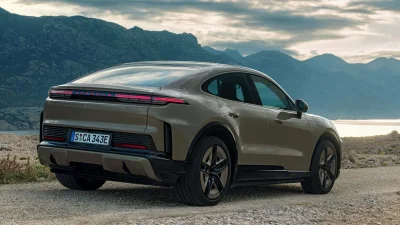 Nouvelle stratégie de Porsche : vendre moins de voitures, gagner plus d’argent