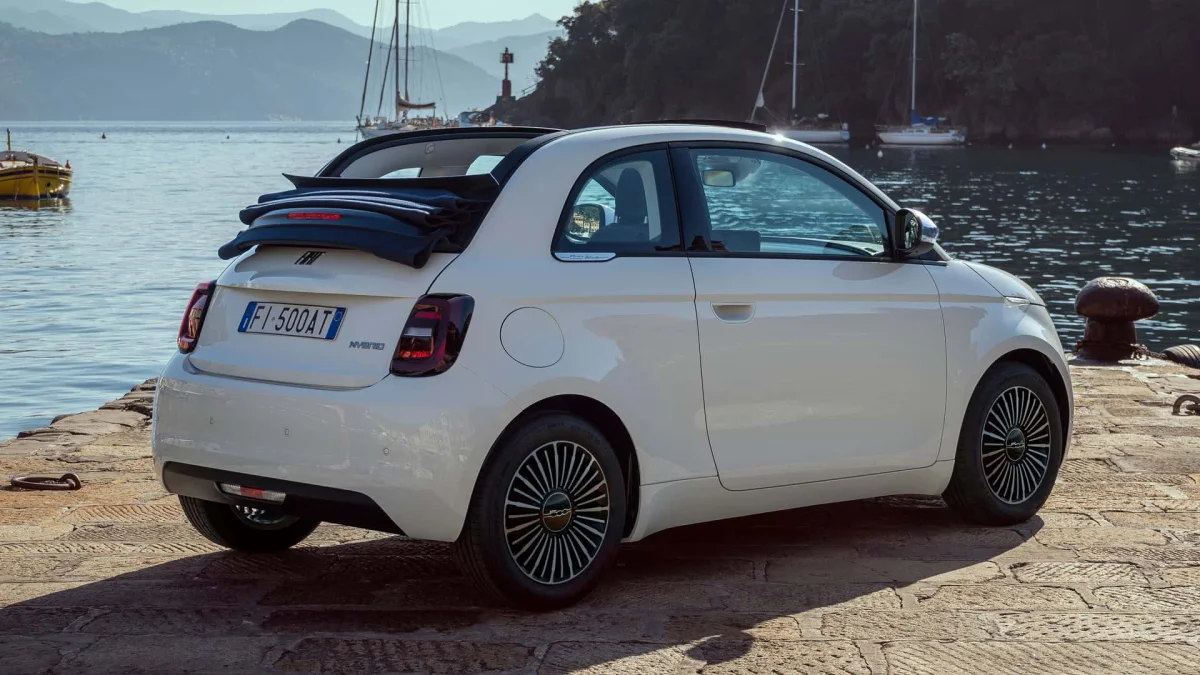 Fiat 500 Hybrid Cabriolet Dolcevita : série spéciale pour l’été