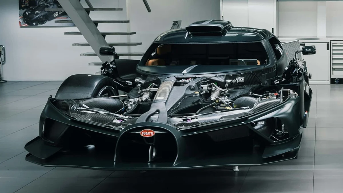 La dernière Bugatti de piste équipée d'un moteur W16 est désormais homologuée pour la route