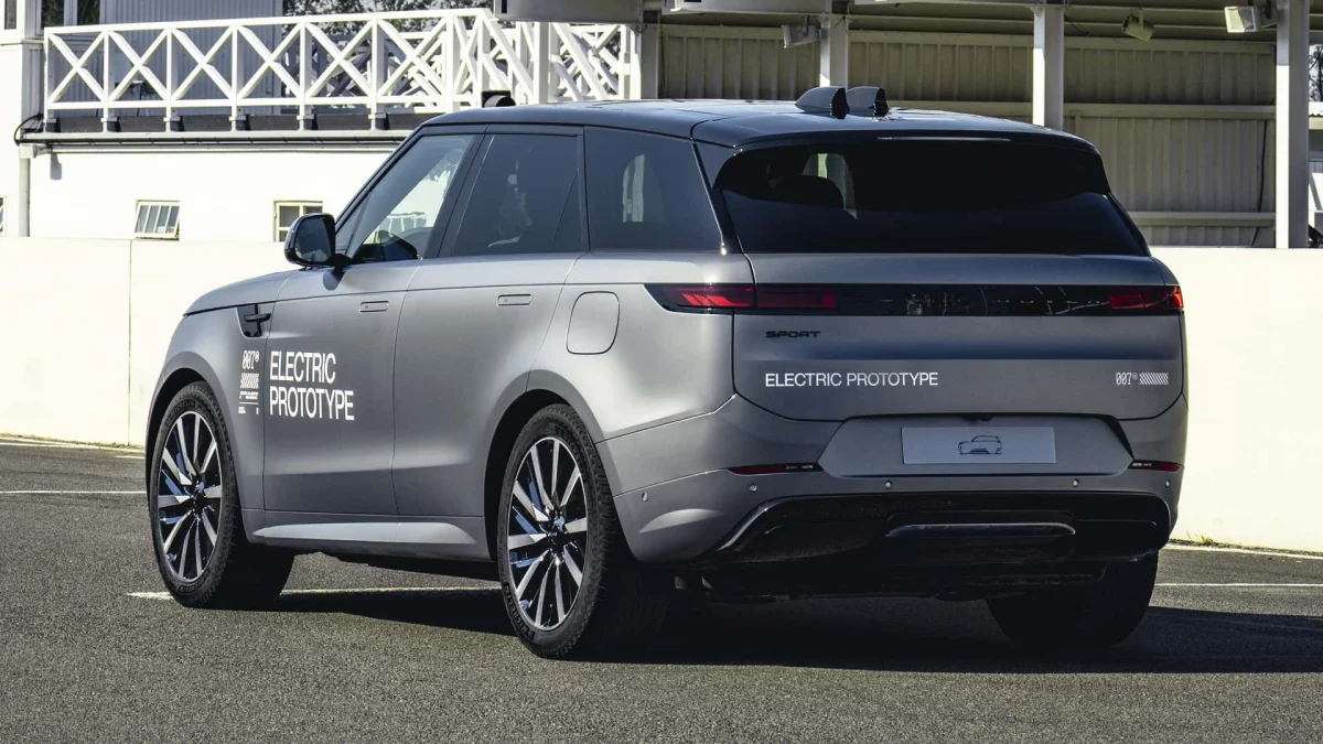 Le Range Rover Sport passe à l'électrique : premier aperçu