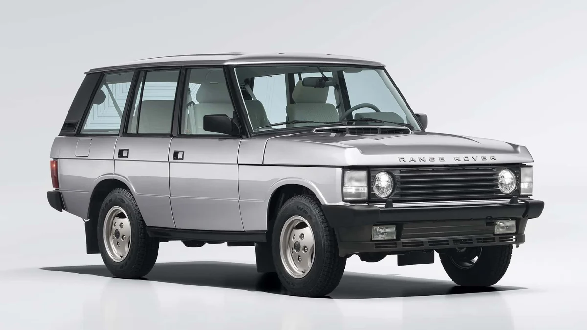 2 000 heures de travail pour transformer ce Range Rover classique