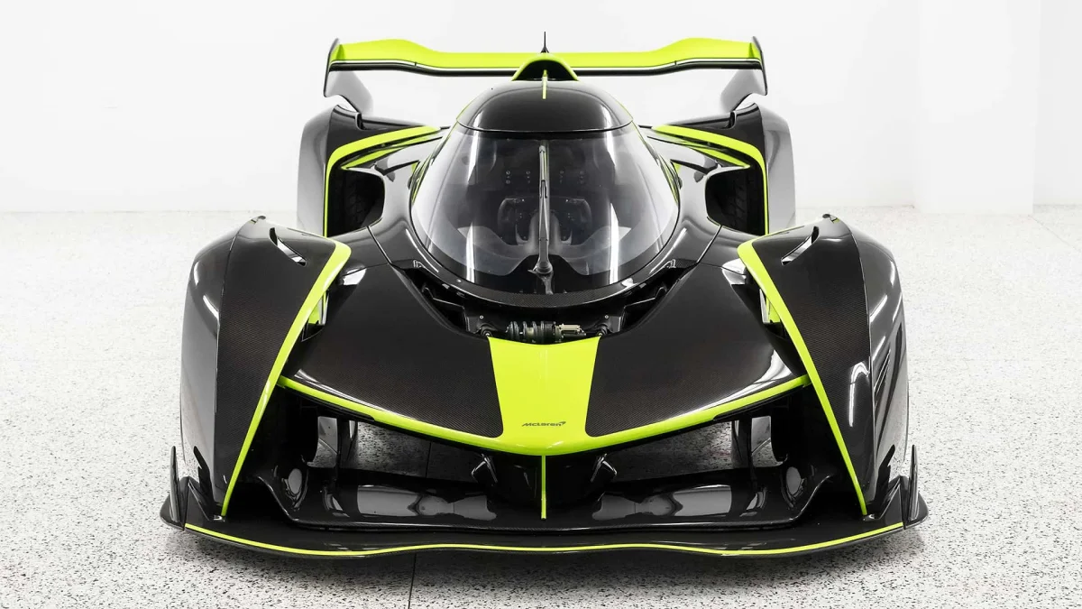 Cette supercar est réservée à la piste et vaut plus de deux millions d'euros