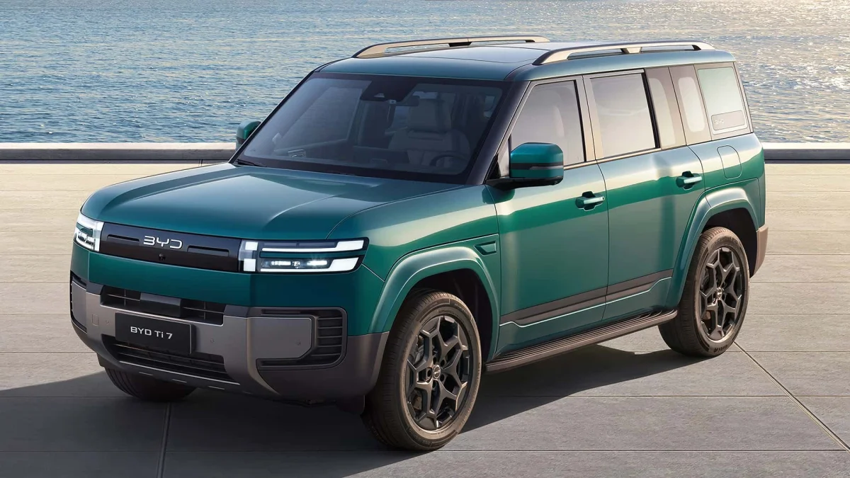 Le SUV de BYD de 402 ch au look tout-terrain arrive en Europe