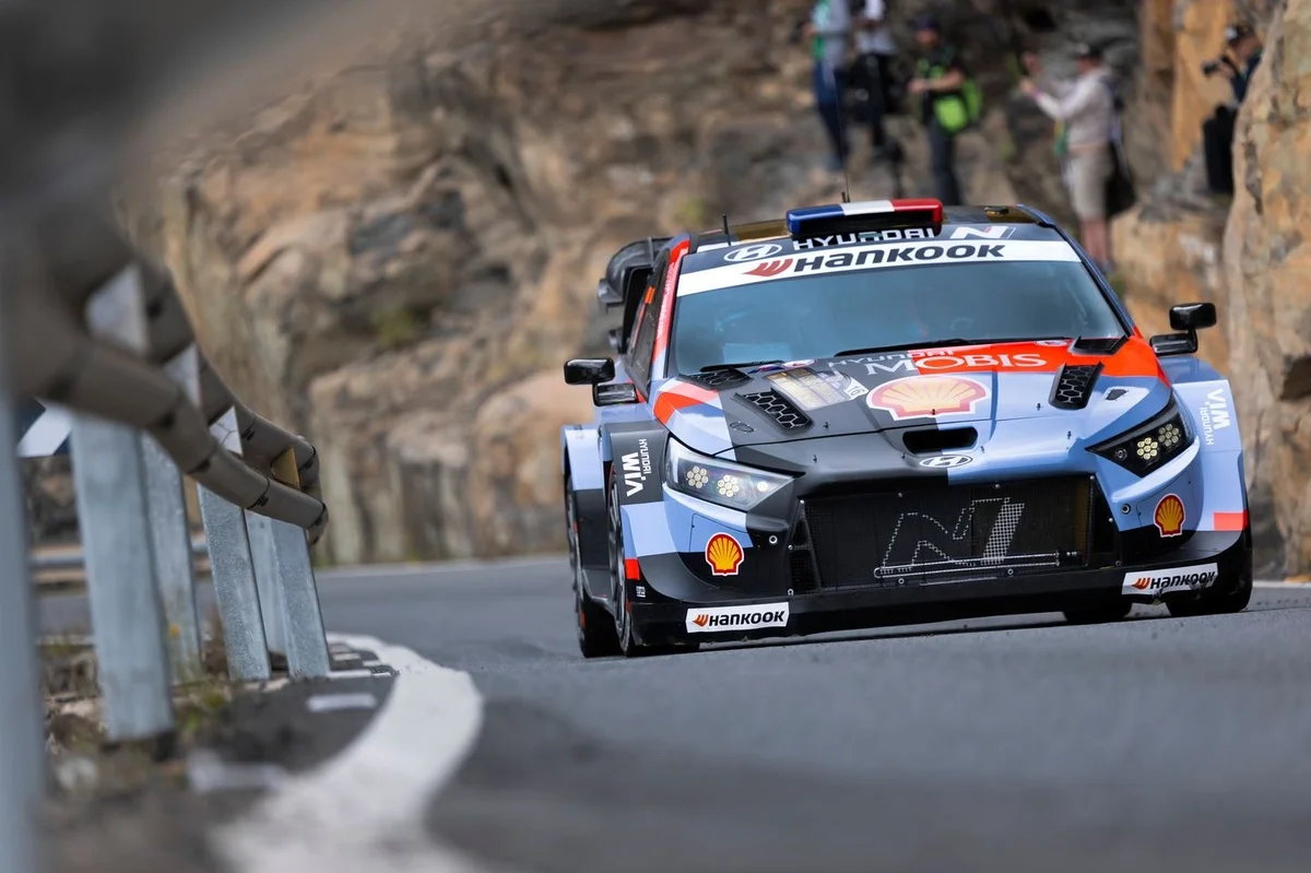 "Personne ne sait" : Hyundai n'y arrive plus en WRC face à Toyota