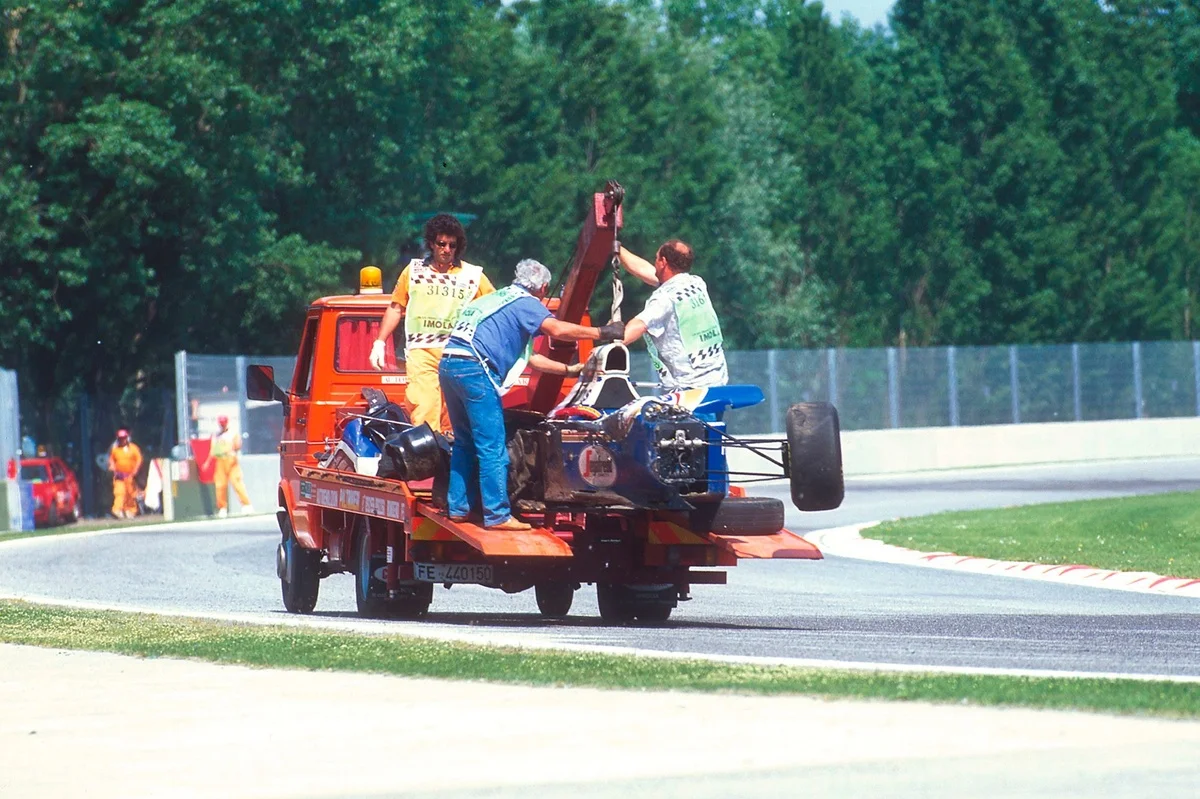 1er mai 1994, Senna se tue : Je me vois regarder et dire "bouge, bouge…"