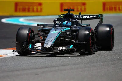 Russell "assez surpris" par McLaren et Ferrari : "Ils ont été plus rapides"