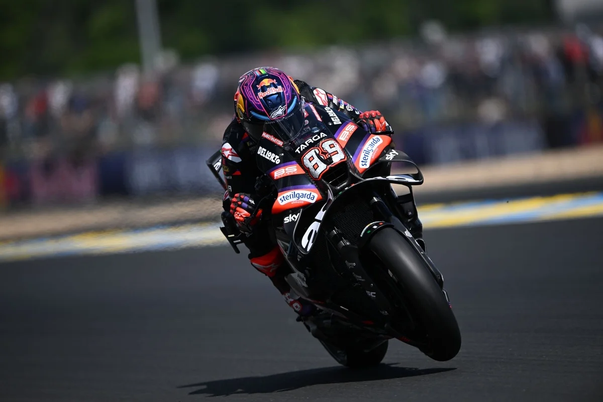 Martín remporte le sprint, Marc Márquez chute lourdement !