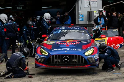 Verstappen bloqué au stand : les raisons de l'arrêt de la Mercedes au Nürburgring
