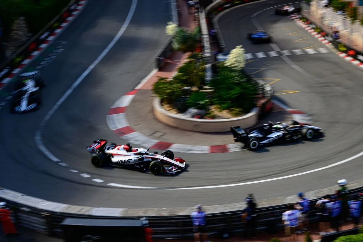 Ocon blâme l'erreur de Pérez pour le contact avec Bearman à Monaco