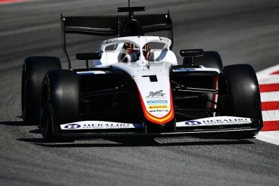 Le Français Théophile Naël s'offre sa première victoire en F3 à Barcelone