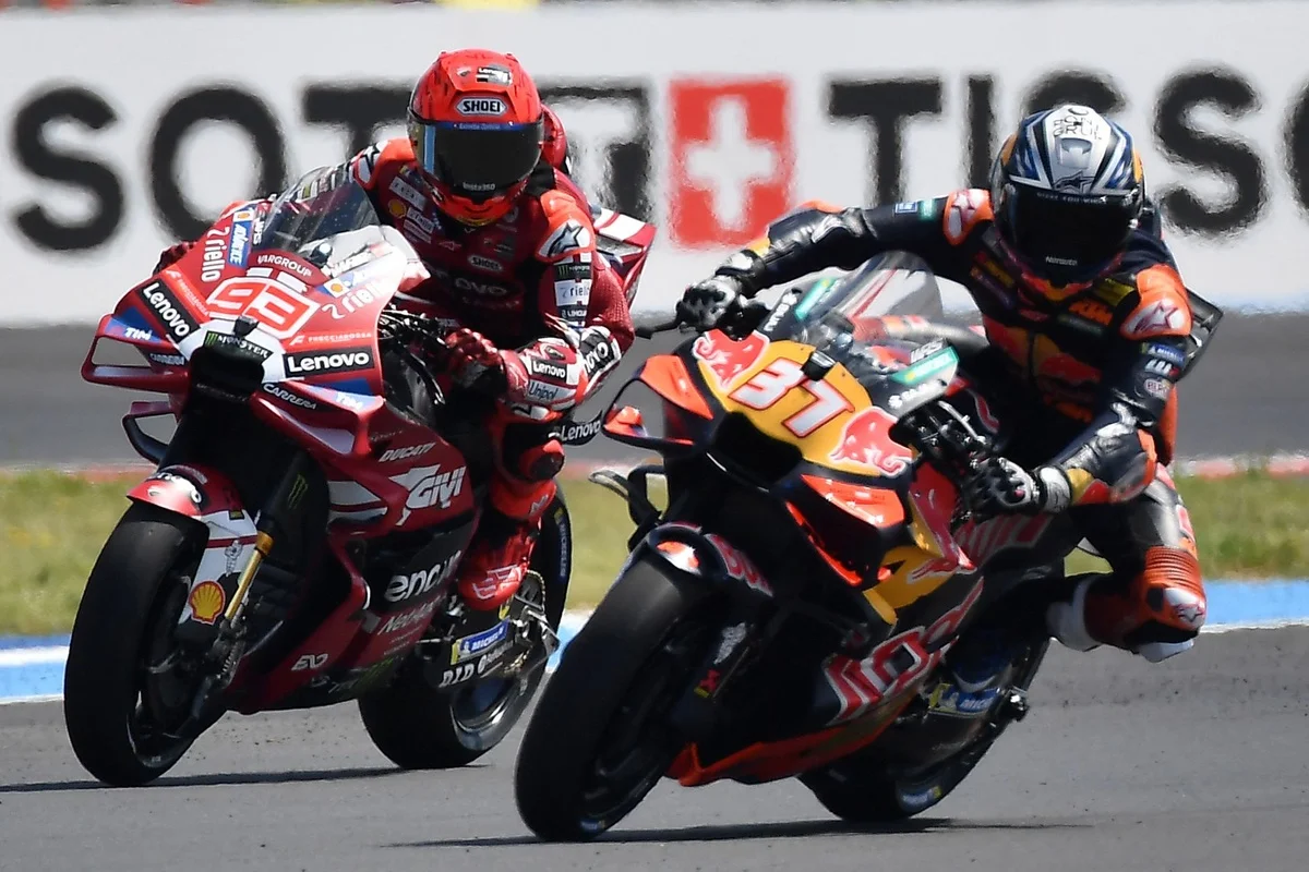 La menace Acosta se précise : "C'est bien qu'il ne pilote pas une Ducati !"